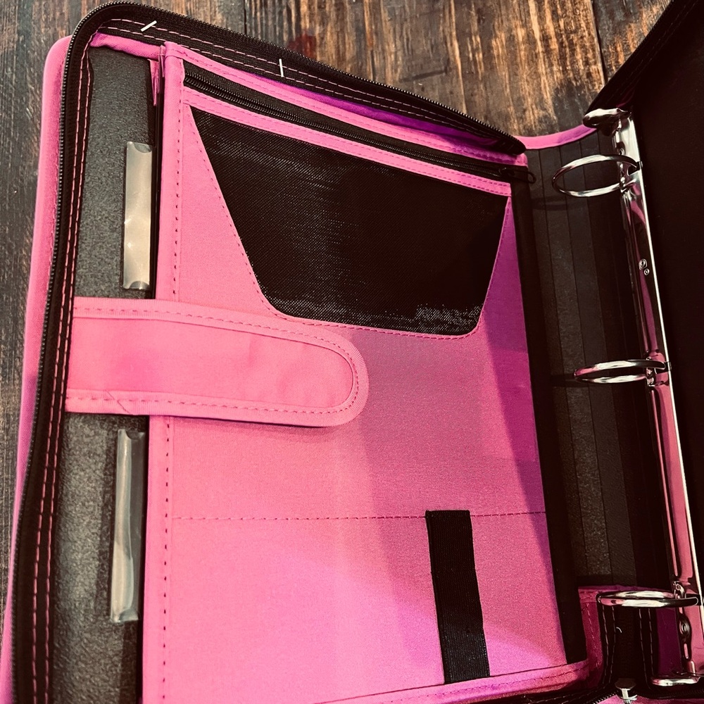 Five Star Pink and Black Organizer Binder - Picture 3 of 3